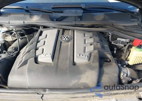 2015 Volkswagen Touareg Tdi Lux z USA, uszkodzony, nr VIN WVGEP9BP5FD006664